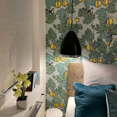 Number 9. Apartman *